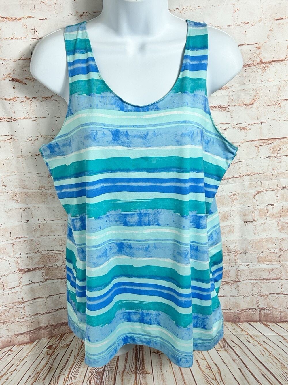 Columbia Omni Wick Tank Top Women's Large Blue Green Striped Athletic Shirt